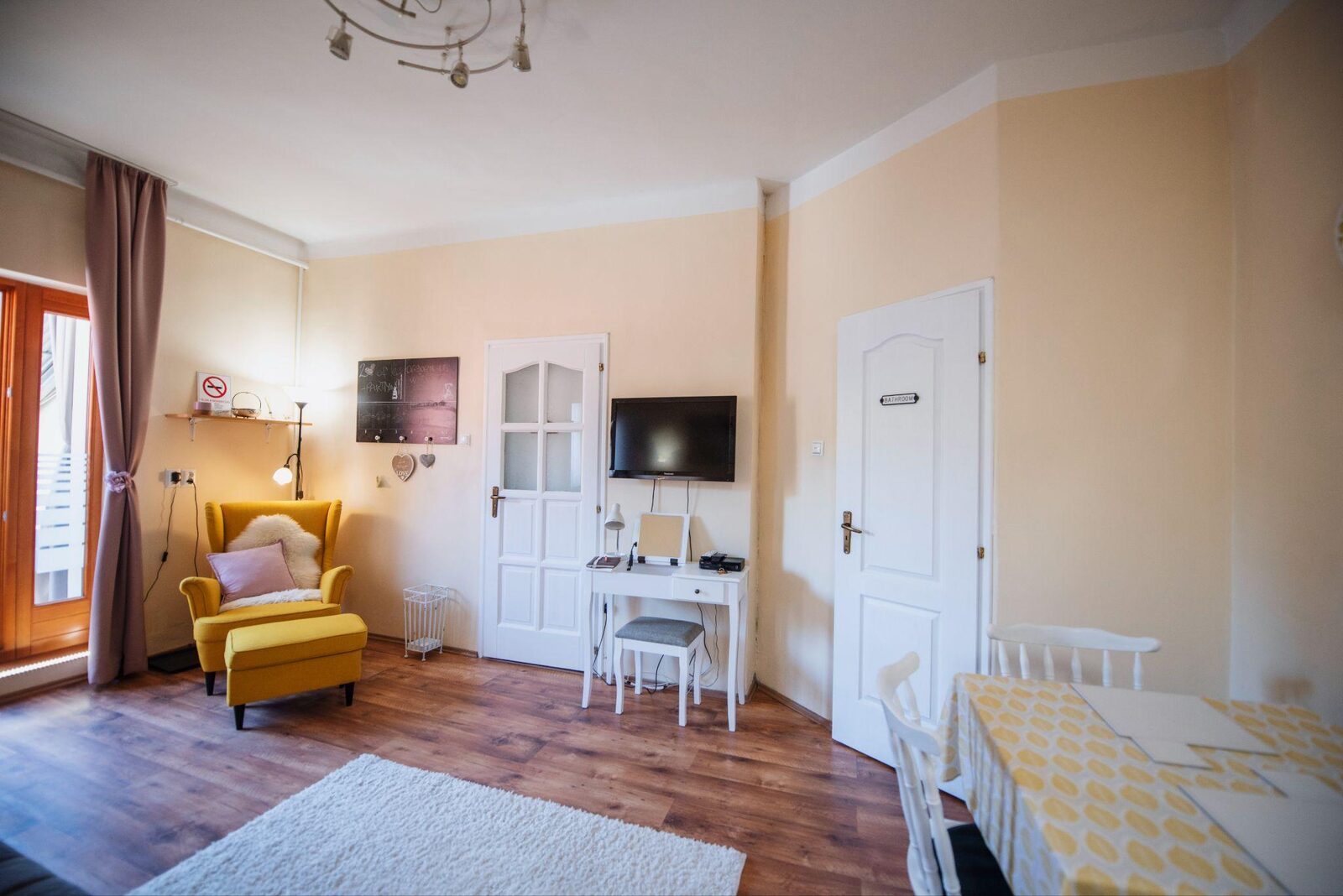 Heart of Pécs 2. apartman – belső tér Pécsen